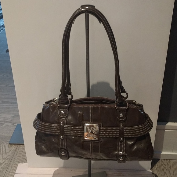 🌺🌸 Beautiful shoulder bag by Victoria Roberts🌺 - Picture 1 of 8